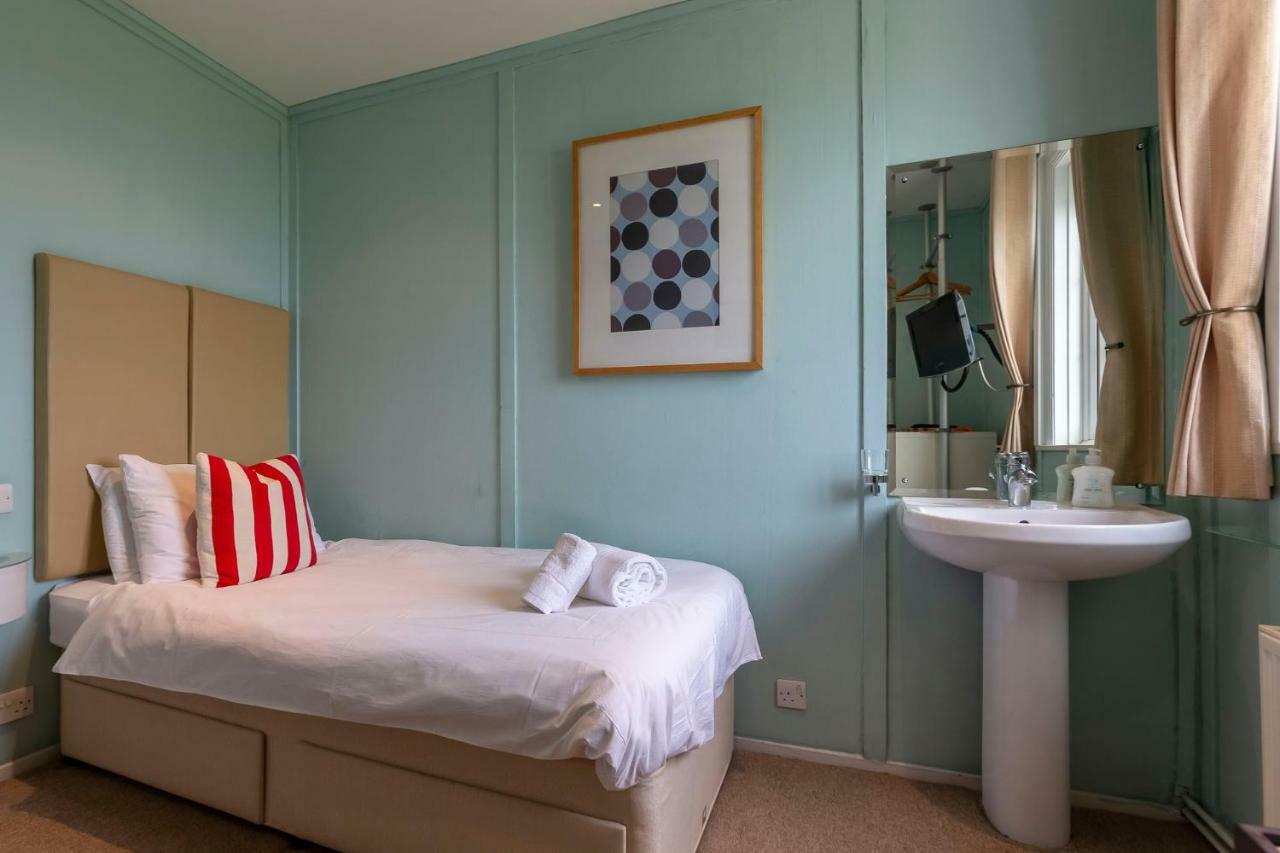 Hotel Elements
